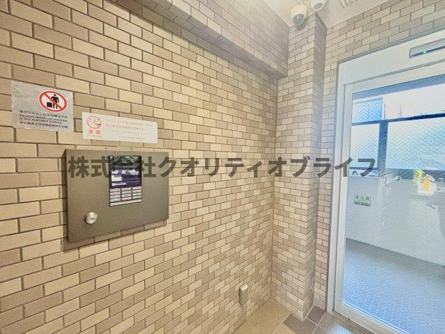 安心のオートロック付きです。