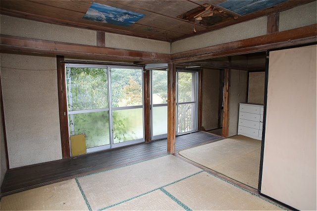 趣のある和室です