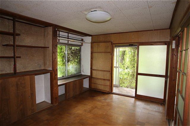 使い勝手のいい洋室です