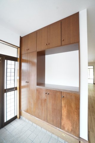 既存の靴棚を再利用！大容量の靴棚となっています。