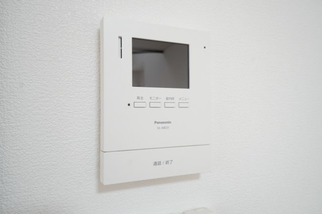 留守時の来客も確認できる録画機能付きインターホン