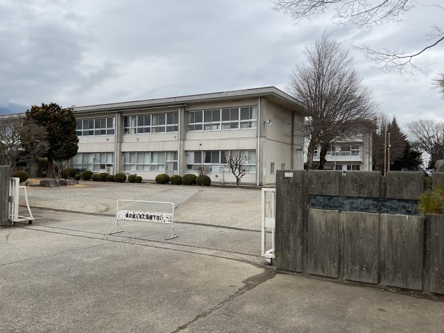 赤穂東小学校　約1、780ｍ