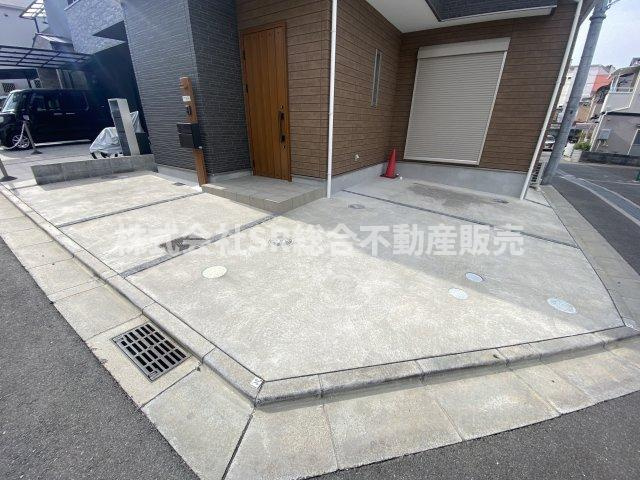 駐車スペースが広く、自転車・バイクも置けます！