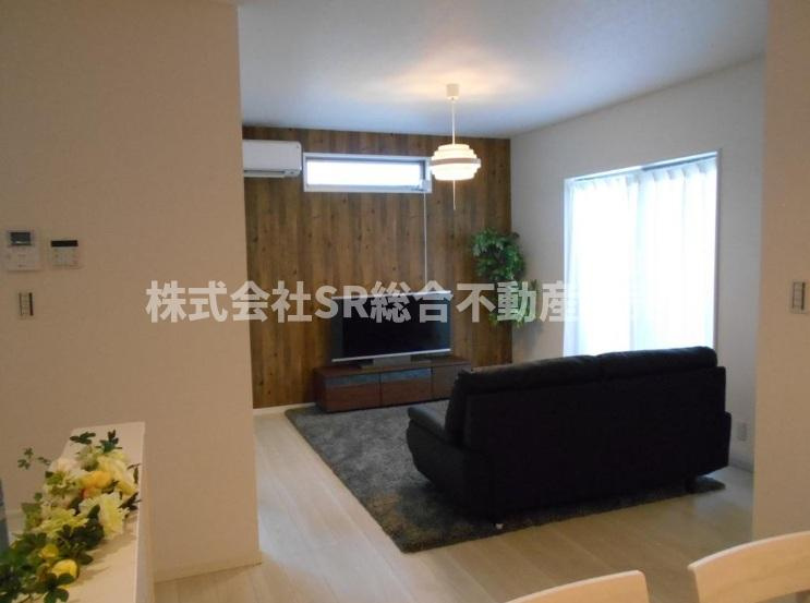 リビングは広々17.2帖♪ご家族でゆったりとお過ごしいただけます！