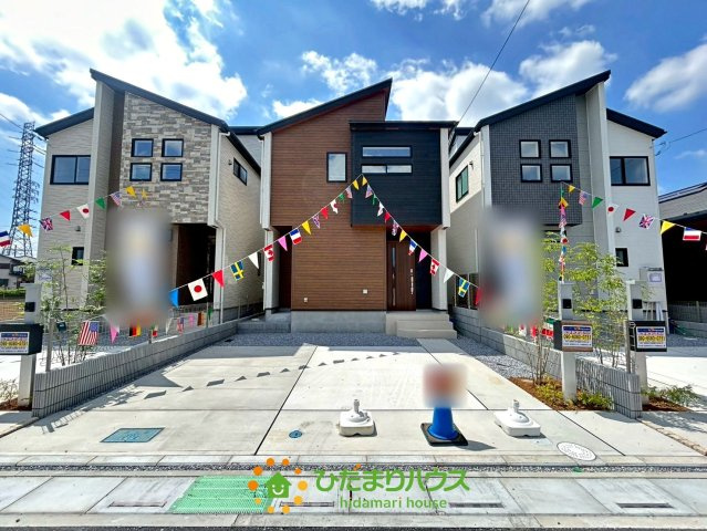 並列2台可能で、自転車も置けるスペースがあります！