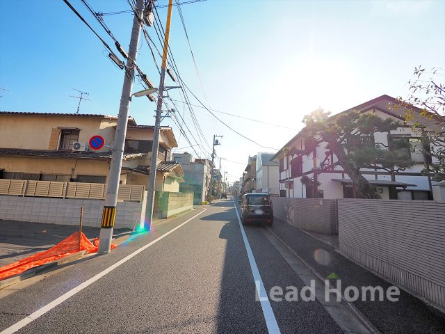 見通しの良い道路に面しており安心してご帰宅いただけます！