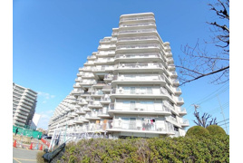 エバーグリーン淀川2号館の外観