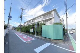 大宮区吉敷町団地１号棟の外観