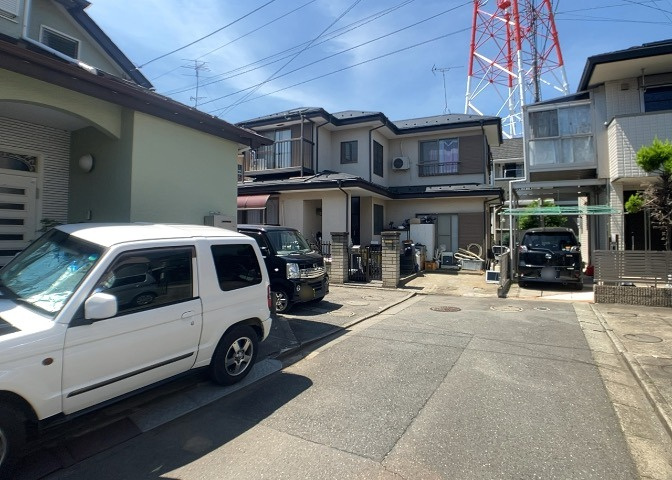 眺望を気にして物件を探す場合、前面に建物が建っていないか現地で確認しましょう！前面に建物があると景色はもちろん、日当たりや風通しにも影響が出てきます。住んだ時のことを想像しながら現地見学をしましょう。