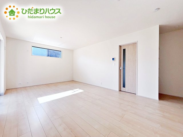 ホワイトを基調としたLDKは、明るく上品な心地よさを演出してくれます。空間に広がりをもたらし、より一層広く感じさせてくれます。