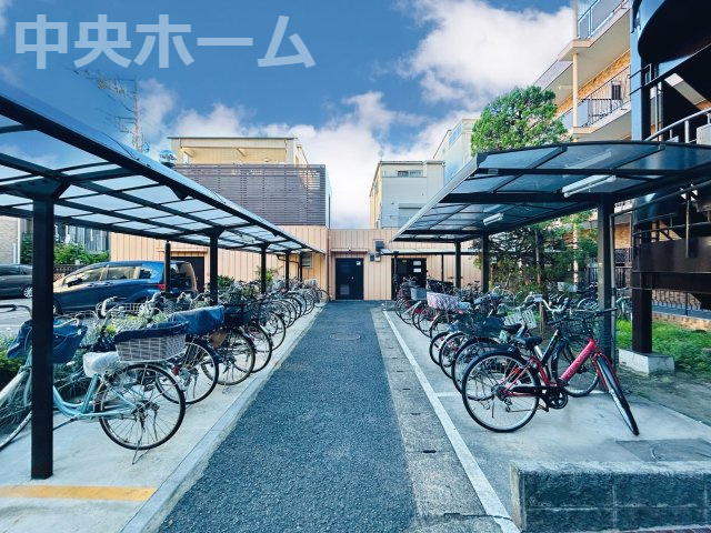 【自転車置き場】最新の空き状況や費用などの詳細は担当スタッフまでお問い合わせください。