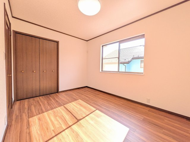 ～2階6.0帖の洋室です～