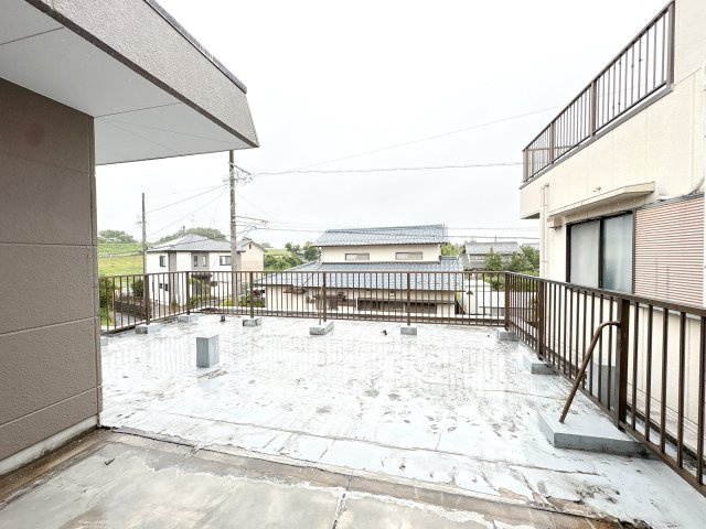 ルーフバルコニーになります♪