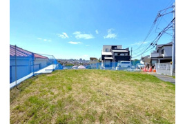 横浜市西区境之谷の新築戸建ての外観