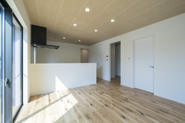 【かすみケ丘東（コンパクト平屋モデル）のリビングダイニング】