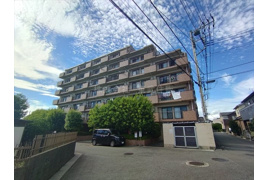 朝日パリオ新狭山の外観