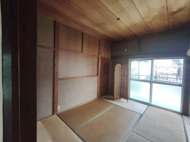 お部屋数がとっても多く、大家族にも！！