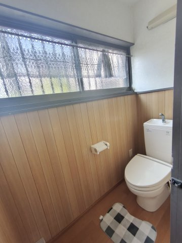 事務所にはトイレもあります！