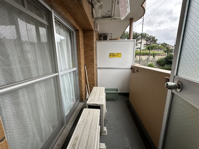 南東向きのバルコニーです。