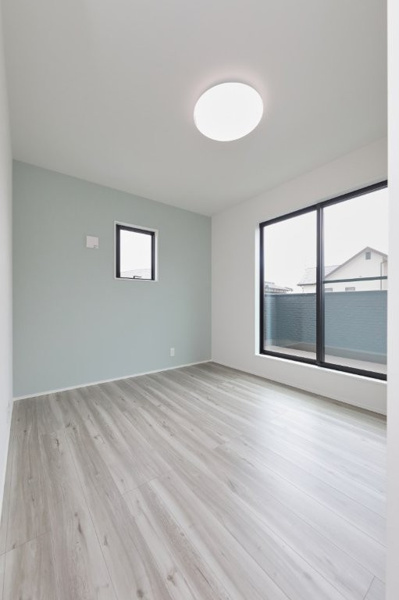 【塔野一丁目の洋室】