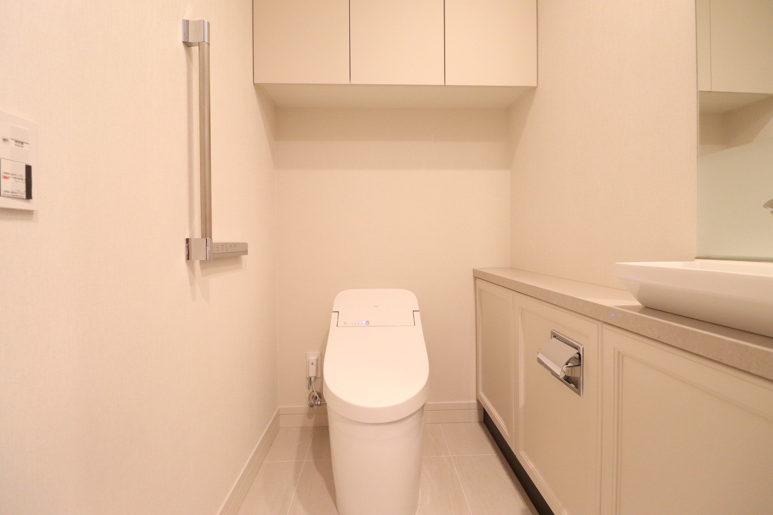 ゆったりとした空間のトイレです