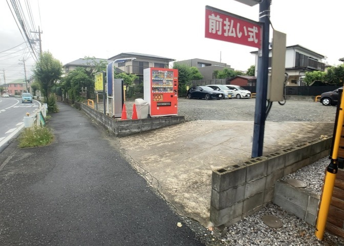 隣家の土地はどうなっているのか、生活利便施設が近くにあるのか、学校まで近いかなど、お客様のライフスタイルにあわせたイメージが重要です。また、近くにあると困る施設が近くにないかも確認するといいでしょう。