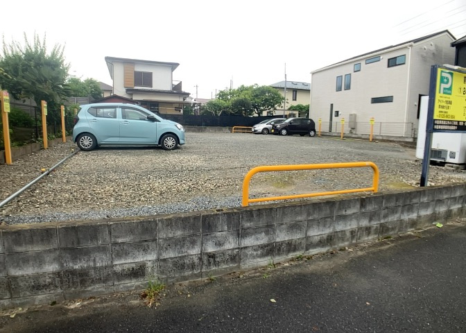 人が暮らすうえで日光は大切な要素となります。日当たりの良さは譲れないポイントですね。併せて近くに大きな建築物の建築予定がないか、あるいはそれが可能な土地が近くにないか事前に確認することもお勧めします。