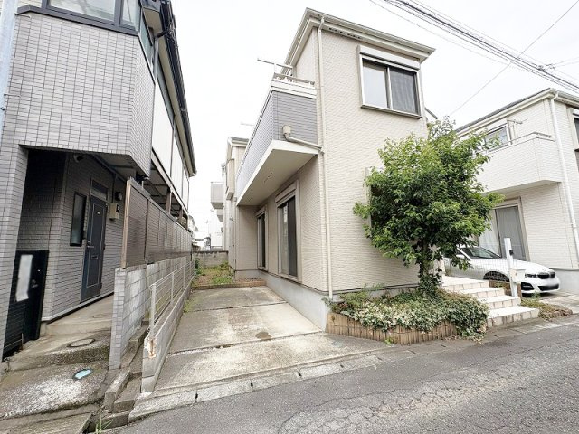 2階居室は6.0帖以上の広々とした設計！WICなど収納も豊富です。