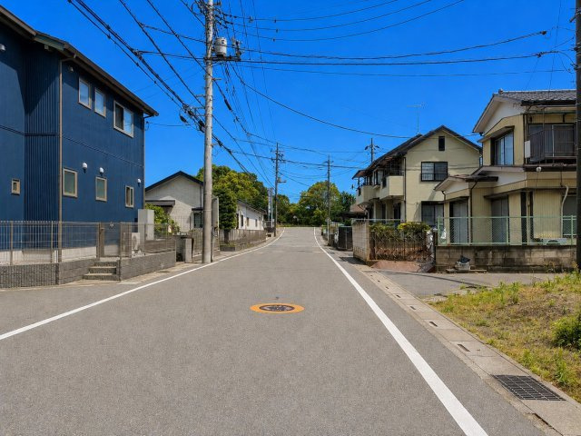 東武スカイツリーライン「一ノ割」駅徒歩14分！開放感ある南西角地に立地！