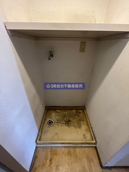 【グランドメゾン小阪のランドリースペース】