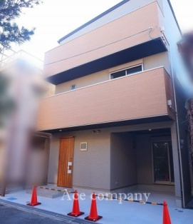 【新築完成済み☆敷地間口ゆったり整形地☆2WAYアクセスOKです♪】ローン返済目安：月々約66193円（頭金0円、変動金利0.875％、返済期間40年、ボーナス払い無しで試算しています）