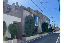 グローリオ鶴瀬の外観