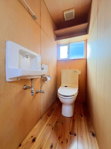 手洗い付きのトイレです！