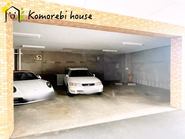 駐車場に車を止められます