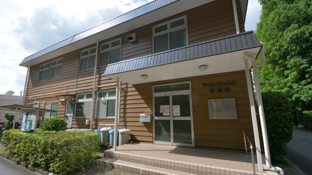 当マンションの管理棟です