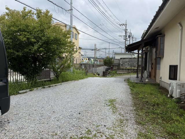 駐車場としてもお使い頂けるスペースです