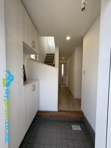 シンプルで使いやすい玄関です