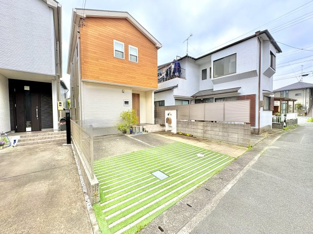 外観：322000581585