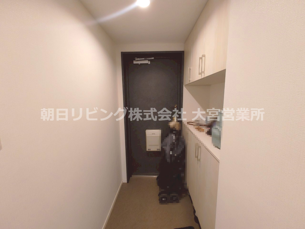 収納力のあるシューズボックスのある玄関