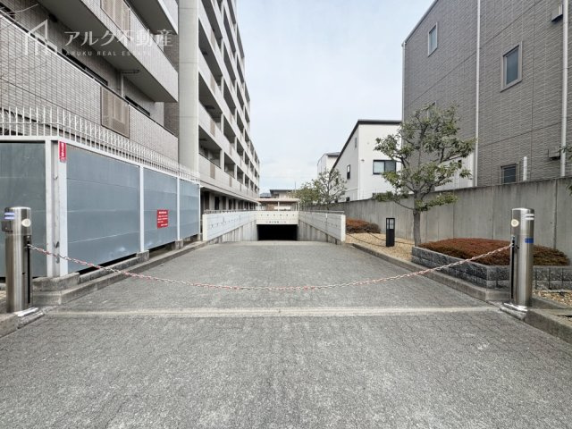 地下平面式駐車場
