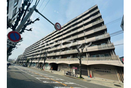 シャトー三愛の外観