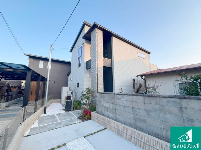 安心の10年保証！外観を美しく保ち、雨水で汚れを落とします！気になることがありましたら、お気軽にお問い合わせください！