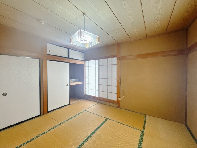 ■1階和室｜和室でしか味わえない畳ならではの香りや素材で和のやすらぎを感じてください♪休日はお子様とお昼寝するのにも最適です！