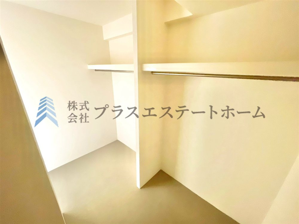 ウォークスルーが可能なウォークインクローゼット♪