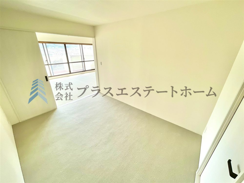 各居室には収納がございます♪