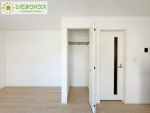 ちょこっとした収納があることで、消耗品のストックをするのにも便利です☆