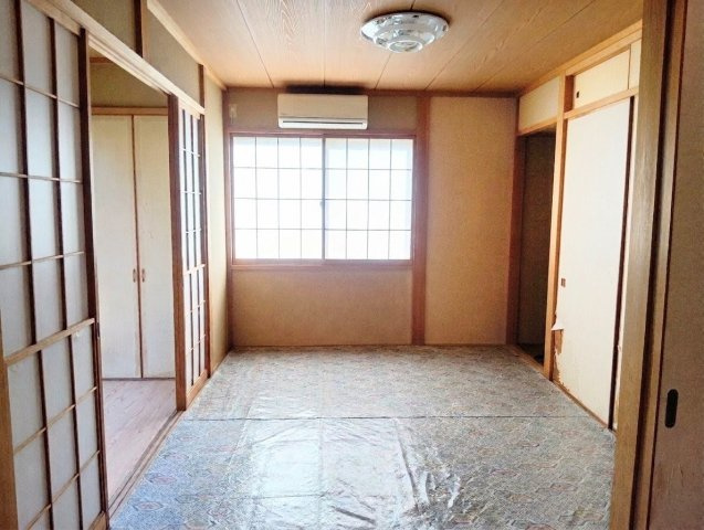 リビングから目が届くため、小さなお子様を安心して遊ばせたり、お昼寝させたりできます！