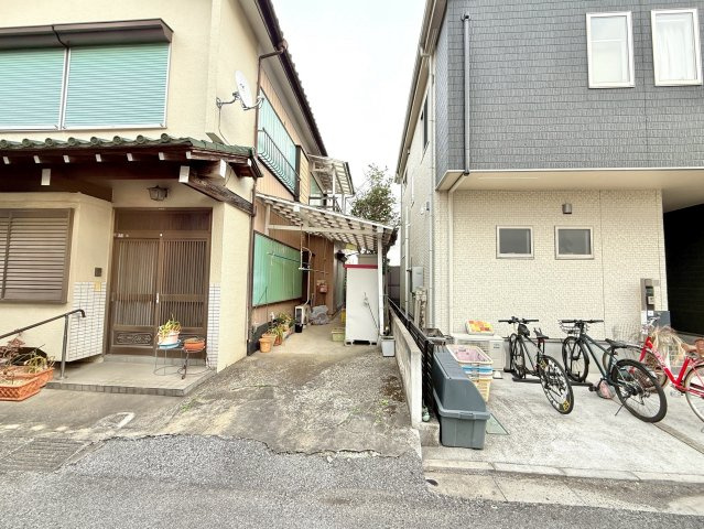 ■お好きなハウスメーカーで建築可能です！　■土地面積約31坪