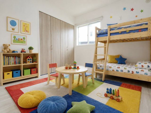 【洋室】　お子様の部屋としてだけでなく、家族の大切な空間としても使用できます。※画像はイメージです。　壁や床の色合いか温かみがあり、様々な使い方ができます。