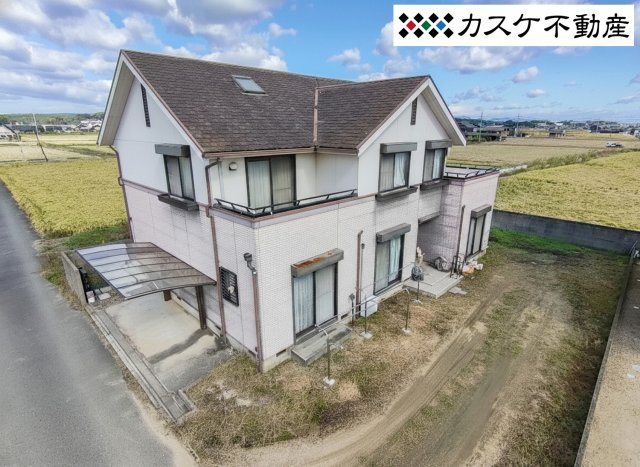 田園風景が広がる静かな環境で落ち着いた暮らしができます♪